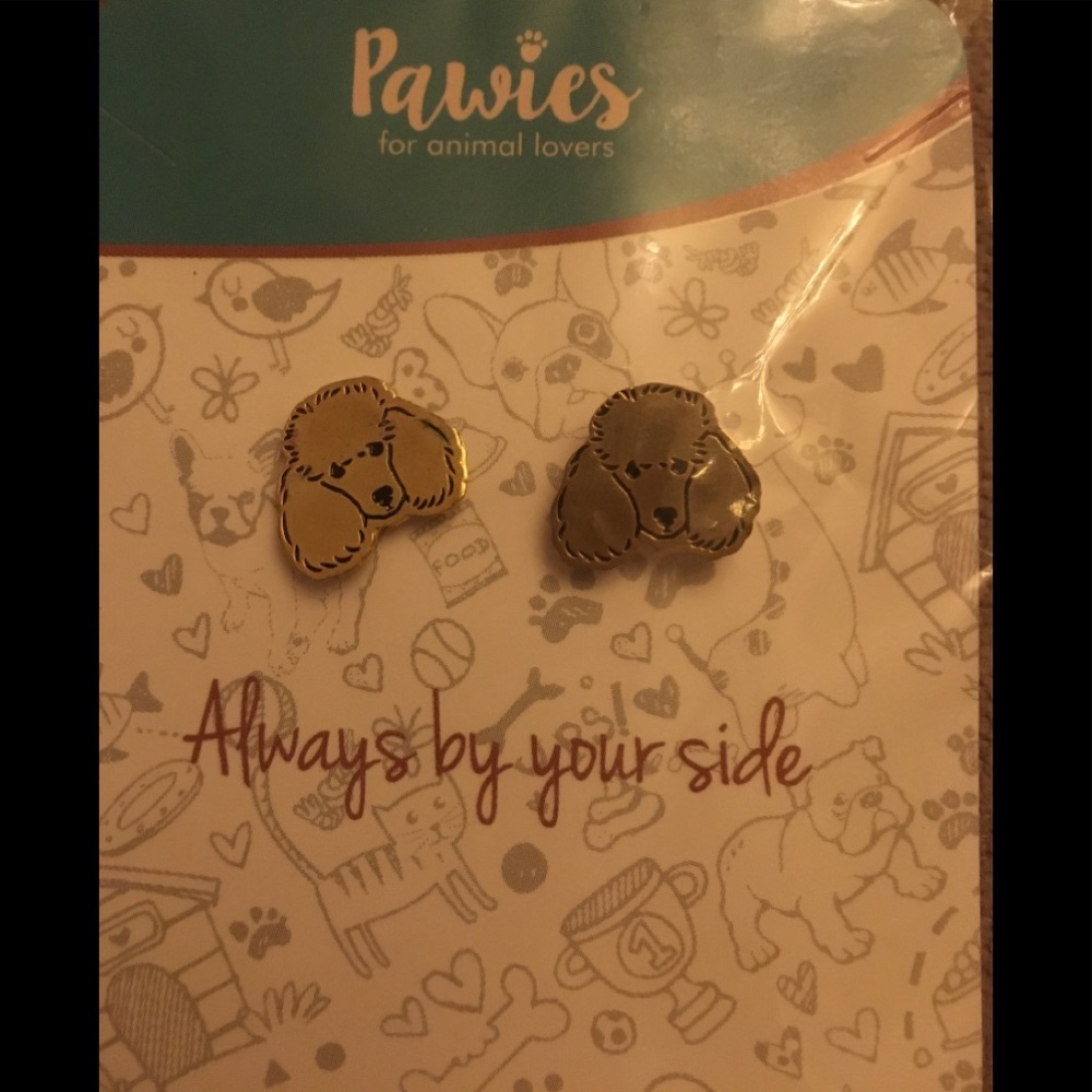 NWT adorable poodle stud earrings!